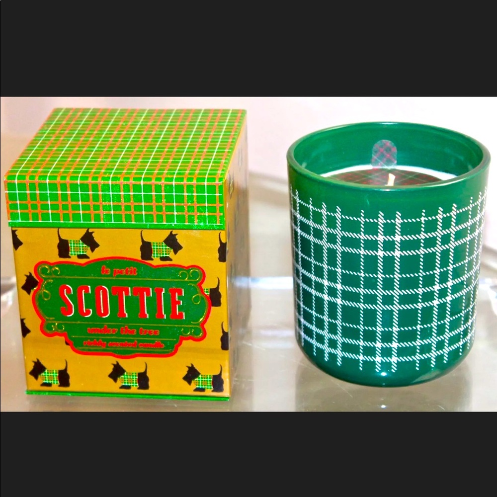 DW HOME CANDLE UNDER THE TREE RICHLY SCENTED NEW